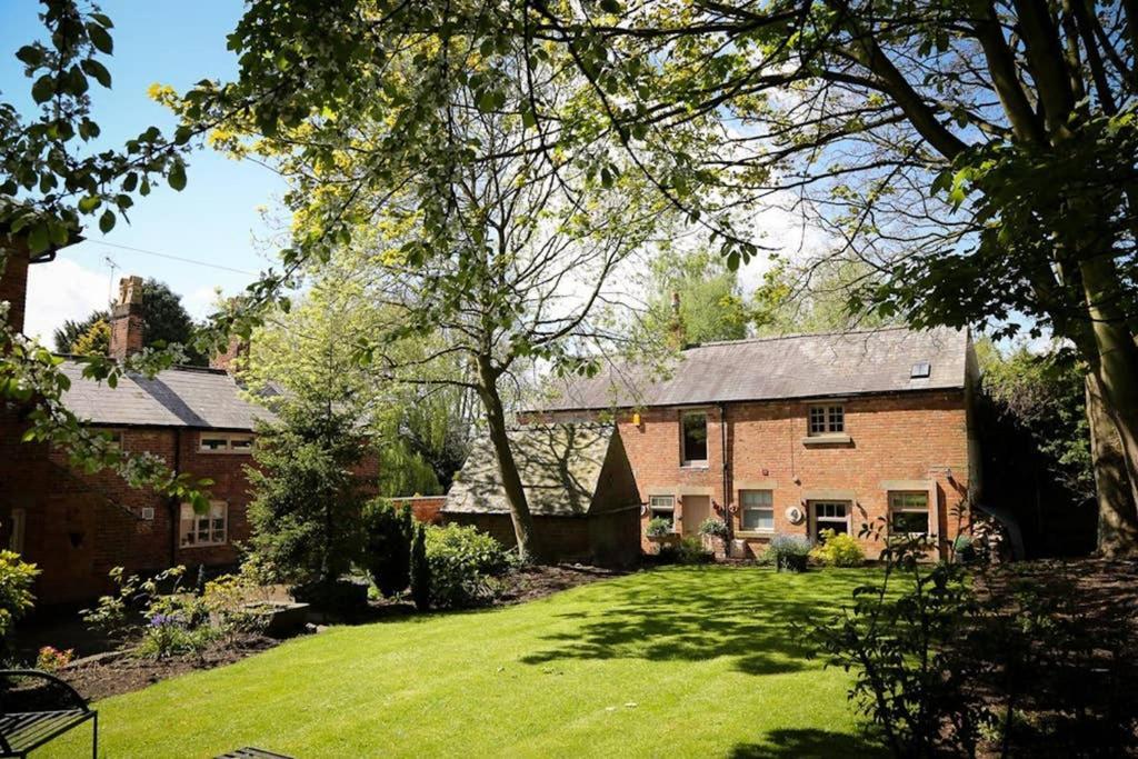 Old Croft Stables Apartment Quarndon Exterior photo